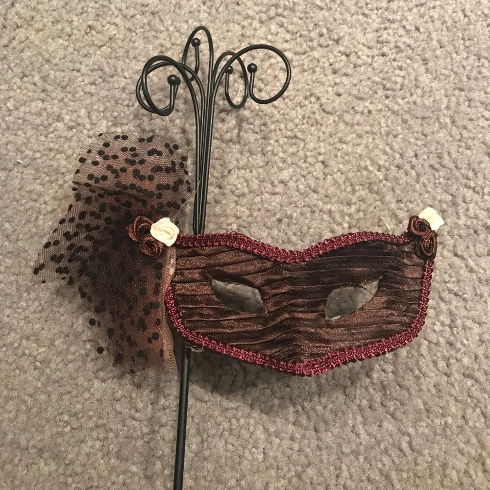 MasqueradeTheme Jewelry Holder